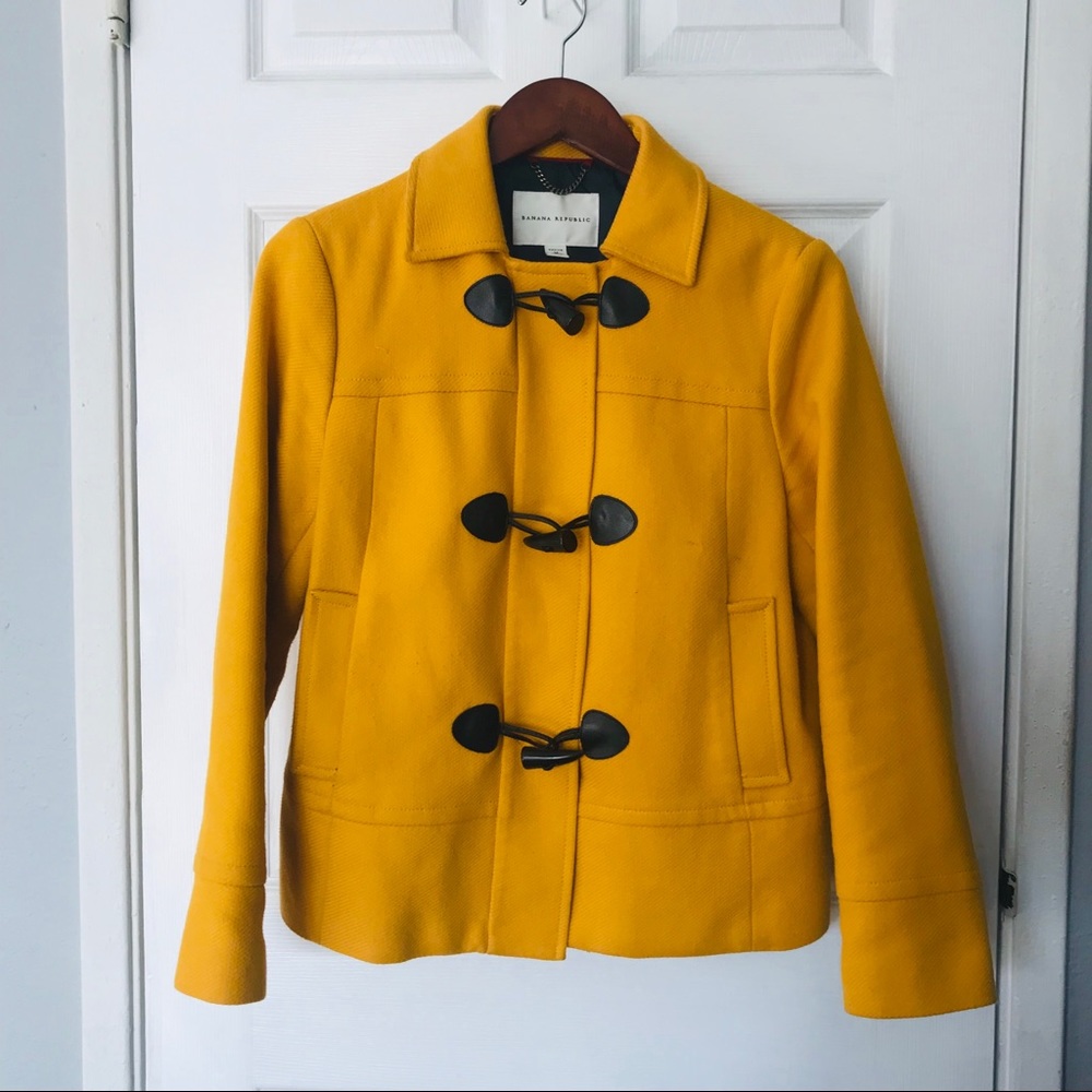 Banana Republic short Toggle Jacket